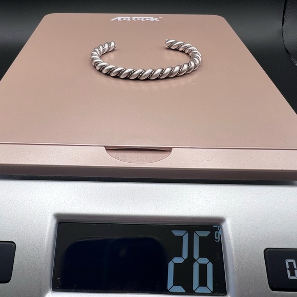 Vintage Native American Sterling Silver Twist Rope Cuff - Picture 5 of 9